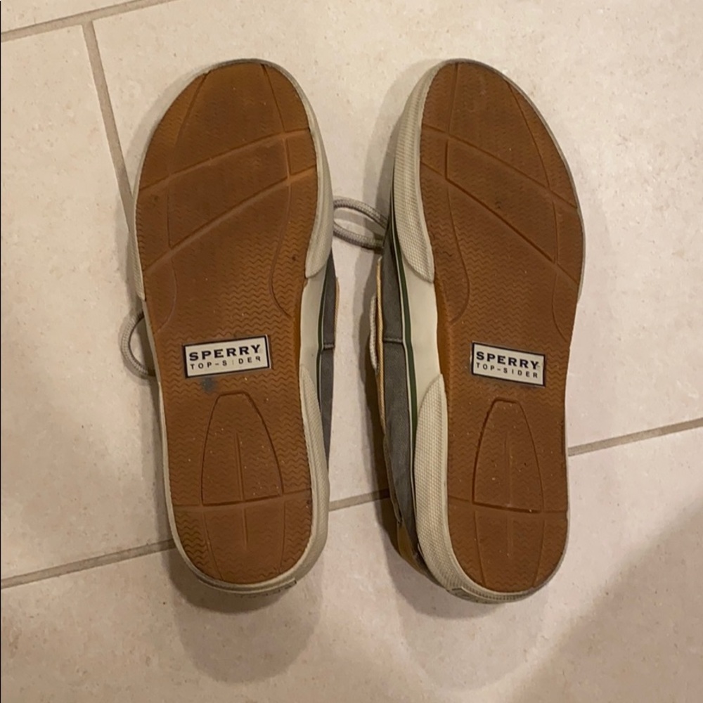 Sperry Boat Shoe - Picture 3 of 6